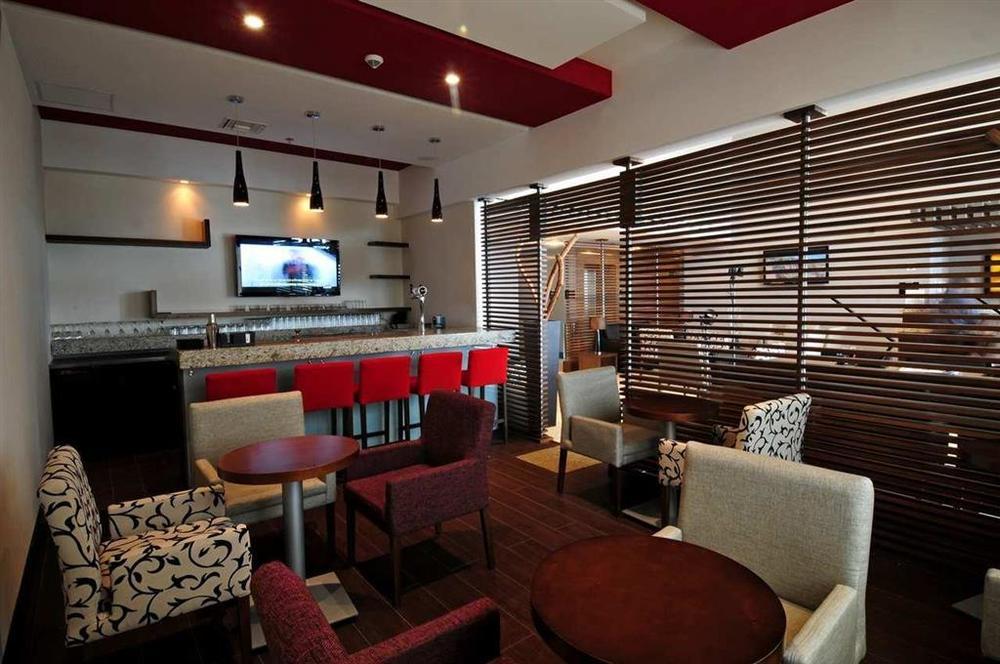 ดับเบิ้ลทรีโฮเต็ล บายฮิลตัน เกเรตาโร Hotel ร้านอาหาร รูปภาพ