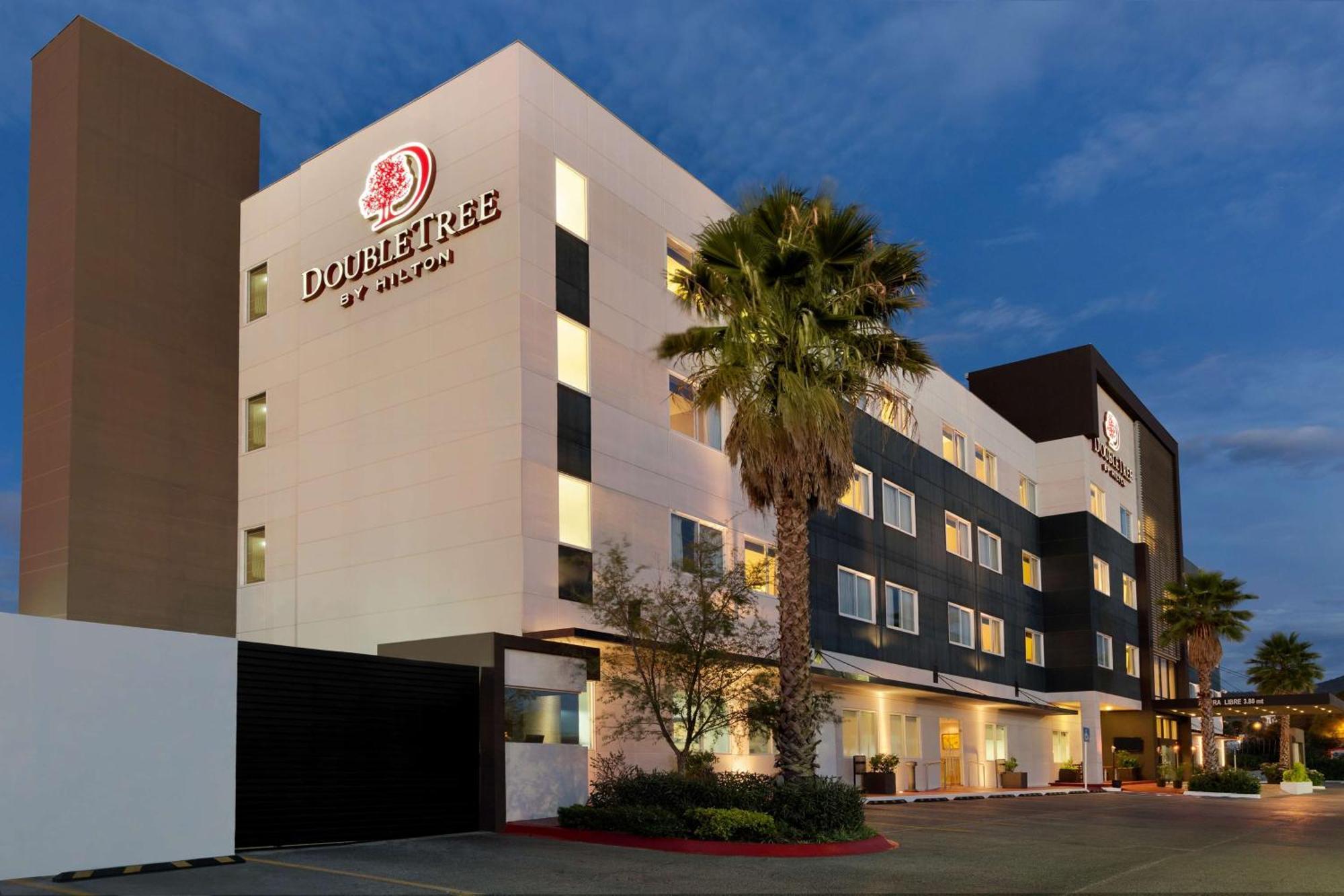 ดับเบิ้ลทรีโฮเต็ล บายฮิลตัน เกเรตาโร Hotel ภายนอก รูปภาพ