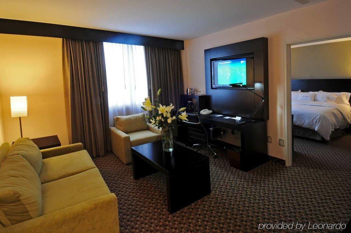 ดับเบิ้ลทรีโฮเต็ล บายฮิลตัน เกเรตาโร Hotel ห้อง รูปภาพ
